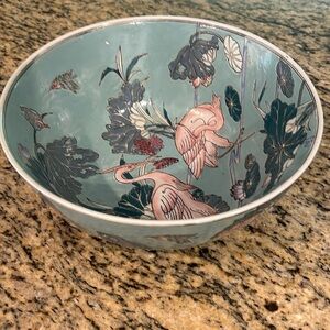 Antique Chinese ceramic/porcelain bowl.